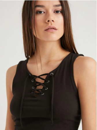 Top Lace Up Glam